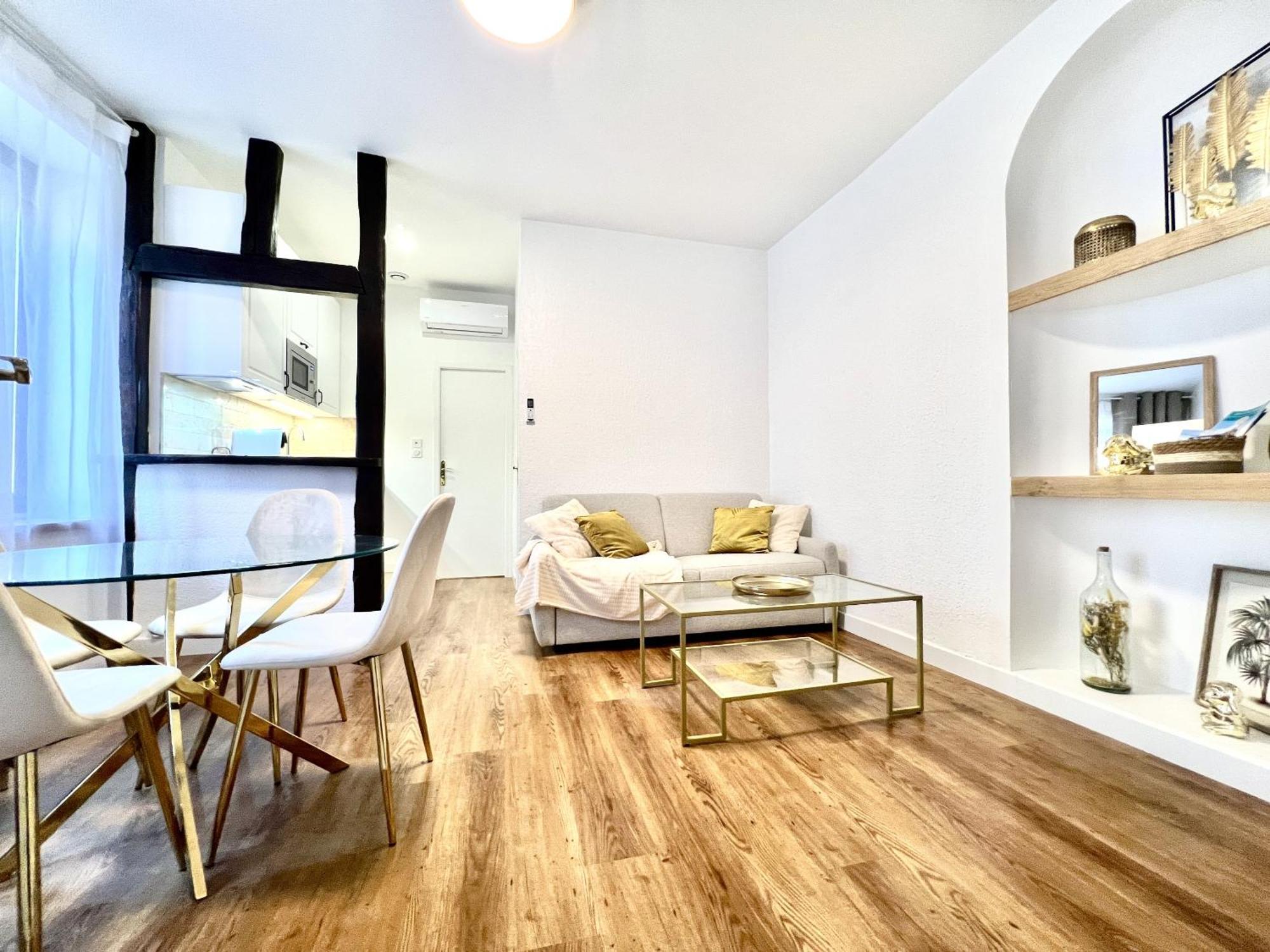 Les Logis D'Esmeralda-Des Appartements Au Charme Intemporel Romorantin-Lanthenay Exteriör bild